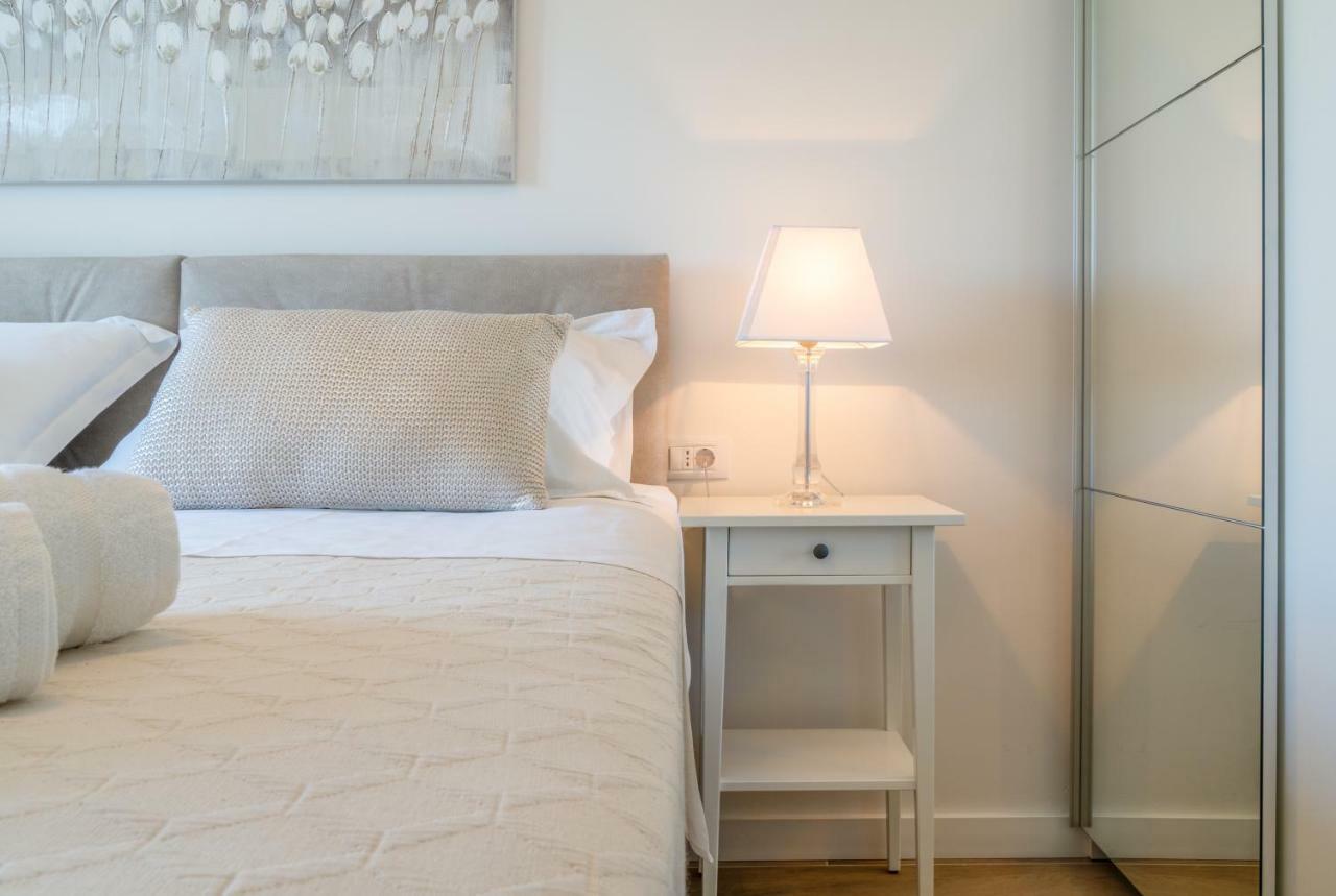 Mary Ann Apartment 2 ซัฟทัท ภายนอก รูปภาพ